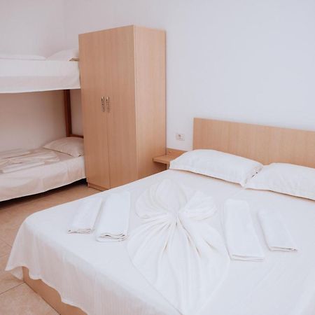 Hotel Perdja Velipojë エクステリア 写真