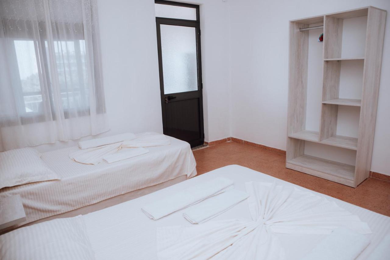 Hotel Perdja Velipojë エクステリア 写真