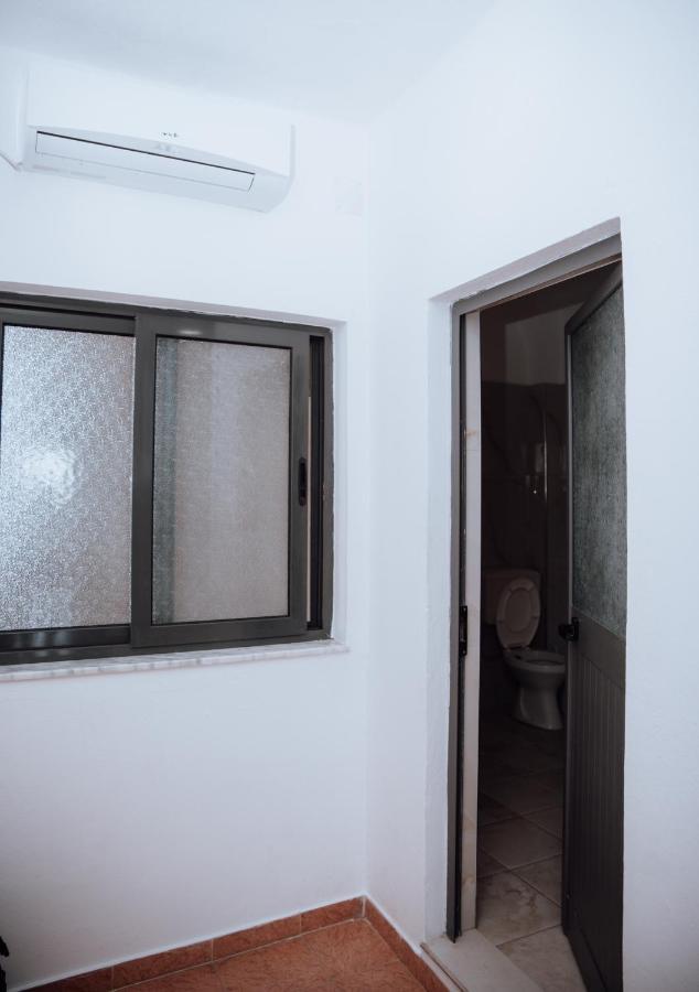 Hotel Perdja Velipojë エクステリア 写真