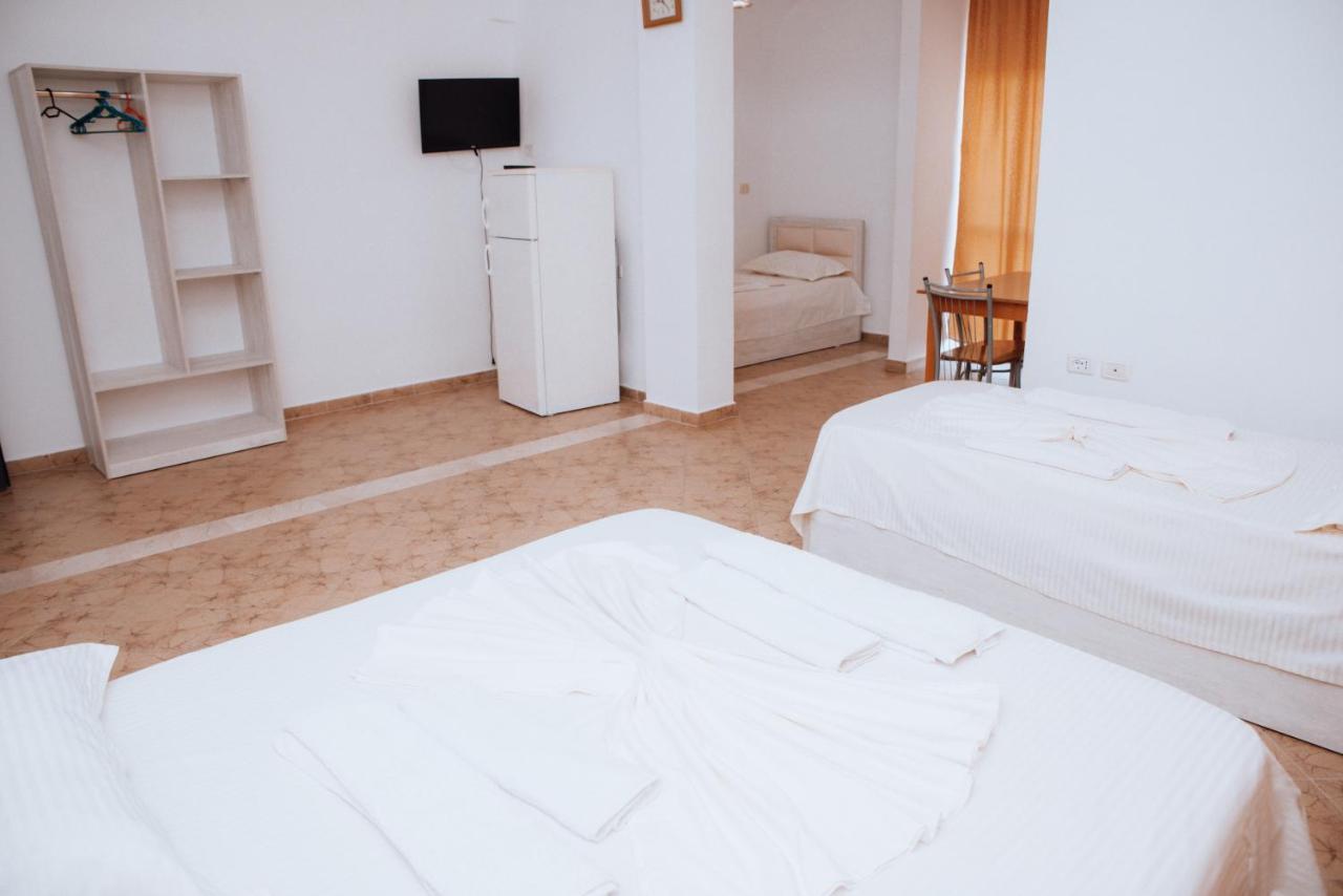 Hotel Perdja Velipojë エクステリア 写真